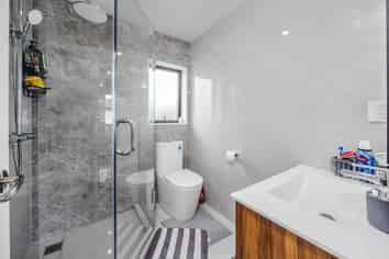 40A Bowater Place, Manurewa