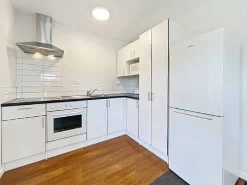 98A Woodman Drive, Tawa