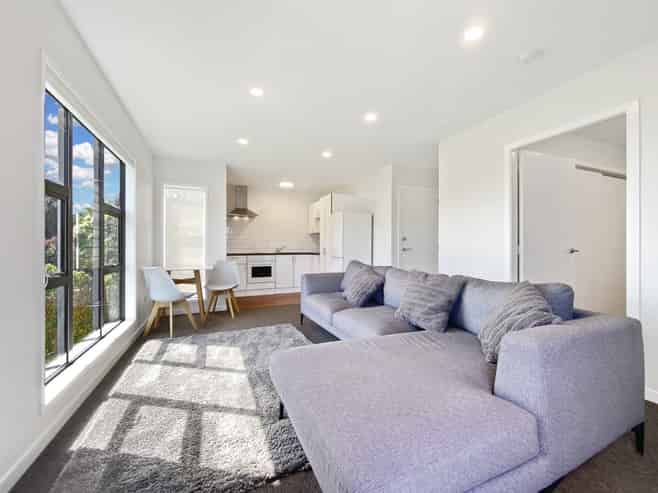 98A Woodman Drive, Tawa