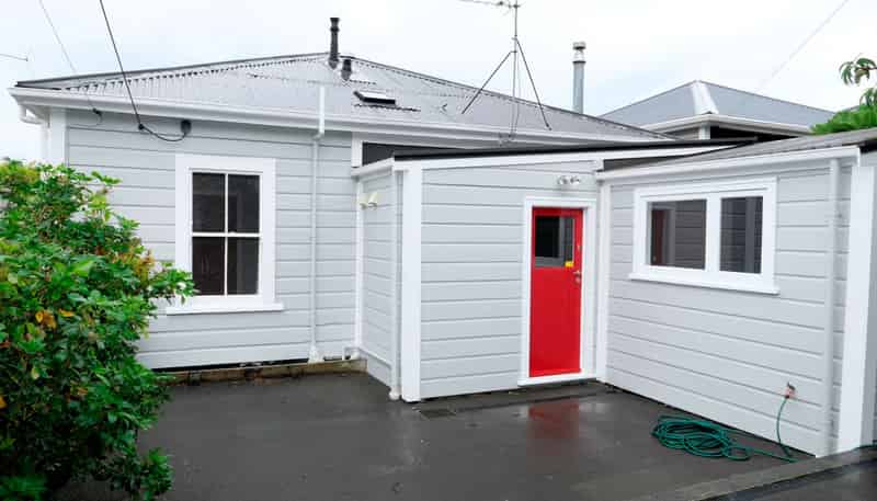 9 Stanley St, Berhampore