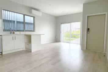 27 Matakohe Road, Westgate