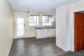 8/33 Hutton Street, Otahuhu