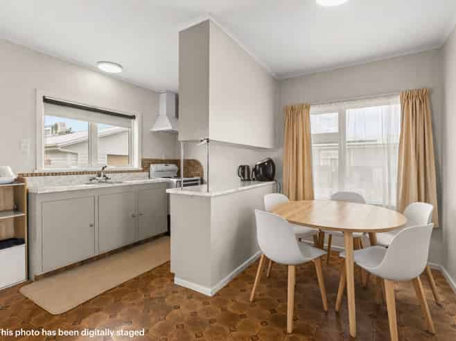 27 Downing Avenue, Pirimai