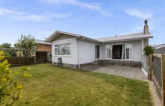 27 Downing Avenue, Pirimai