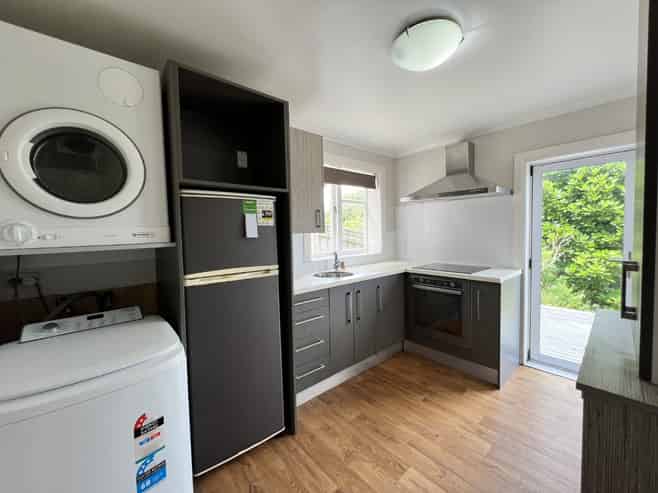 84B Miramar North Road, Miramar