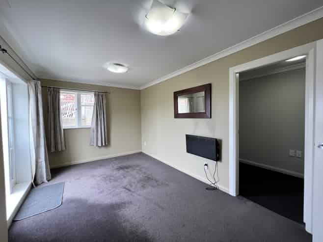 84B Miramar North Road, Miramar