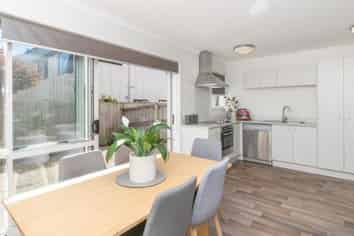 75 Chiefs Court, Hamilton East