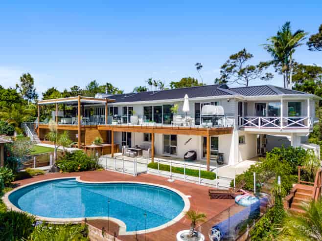 14 Oscar Road, Greenhithe