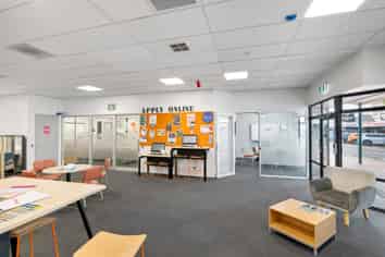 Small and High Quality Office / Retail