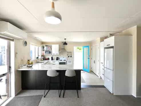 4/4 Princes Street, LEVIN