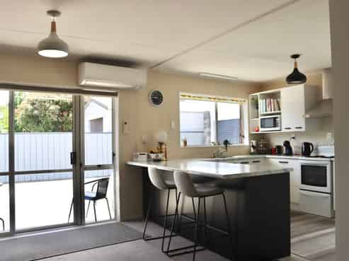 4/4 Princes Street, LEVIN