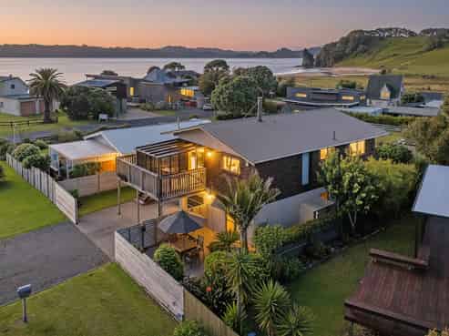 21 Leah Road, Whitianga