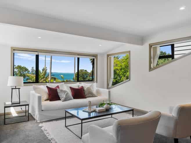 4 Glenoaks Rise, Mellons Bay