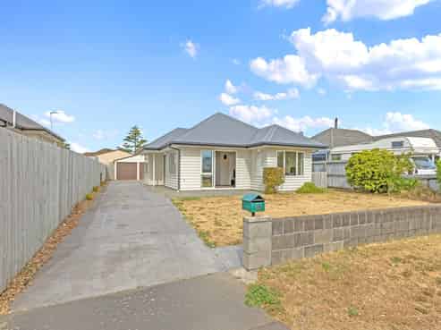 15 Cuffs Road, Wainoni