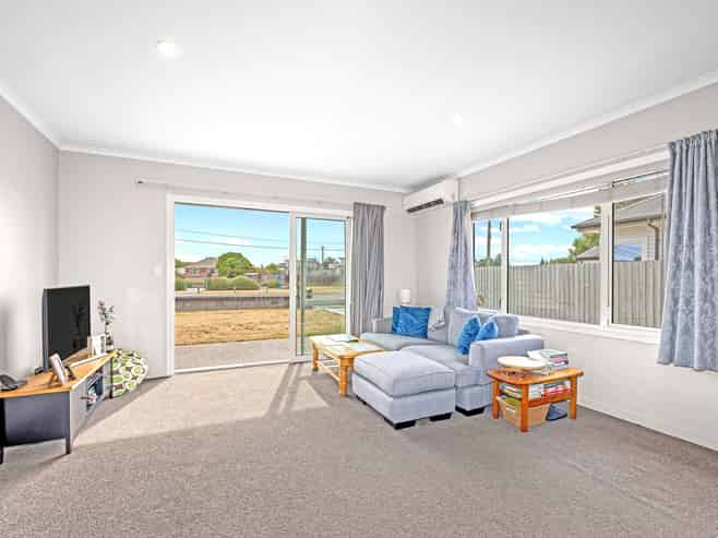 15 Cuffs Road, Wainoni