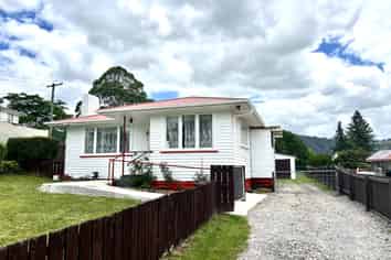 82  Meadowbank Crescent, Fordlands