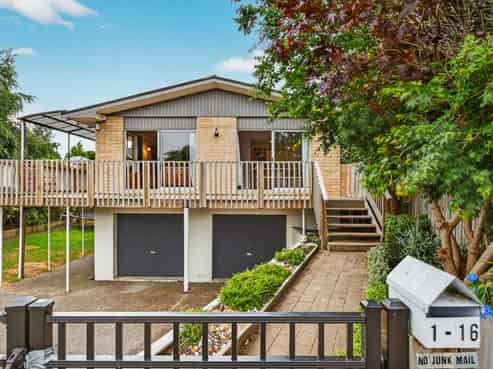 1/16 Sunset Street, Hilltop