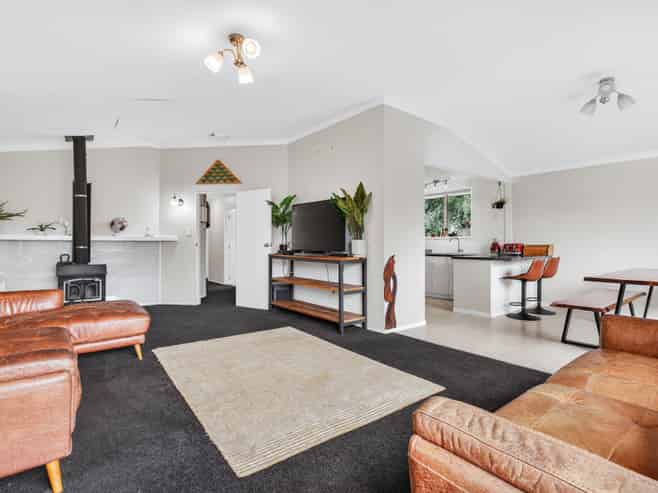 1/16 Sunset Street, Hilltop