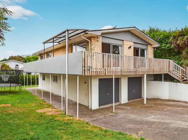 1/16 Sunset Street, Hilltop