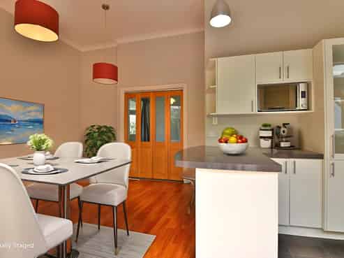 32 Clifford Street, Dalmore