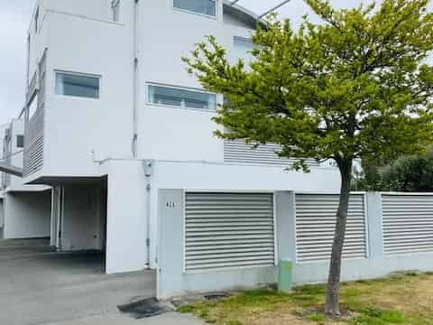 22F Heywood Terrace, Richmond