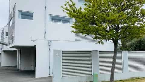 22F Heywood Terrace, Richmond