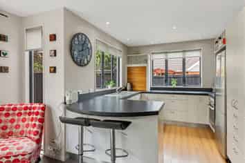 53A Fairway Drive, SHIRLEY