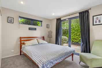 53A Fairway Drive, SHIRLEY