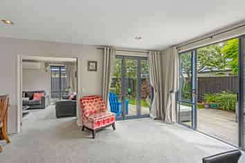 53A Fairway Drive, SHIRLEY