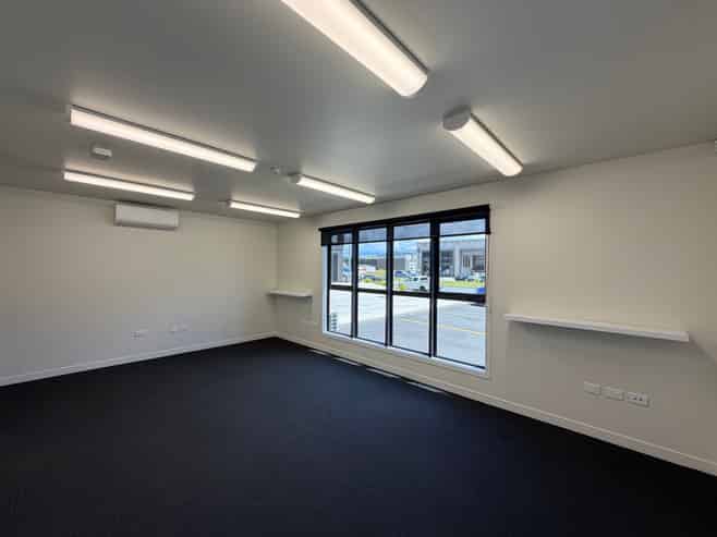 Near new, stand-alone, HIGH PROFILE!