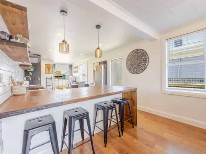 807 Willowpark Road North, Hastings