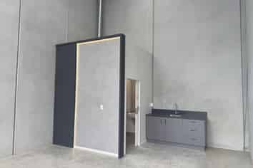 Urgent Sale – Mt Wellington Warehouse $180,000 Und