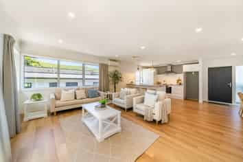 26 Rarangi Way, Owhiro Bay