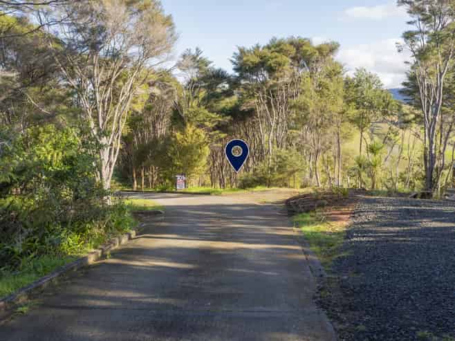 70E Centennial Drive, Whitianga