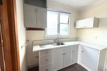 (upper rig/539A Featherston Street, Roslyn