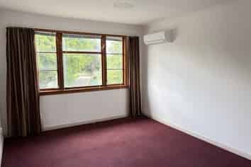 (upper rig/539A Featherston Street, Roslyn