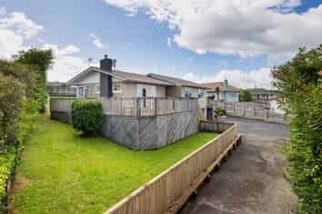 21 Waitaki Street , Henderson