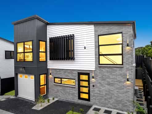 7B Sirius Place, Botany Downs