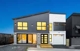 7D Sirius Place, Botany Downs