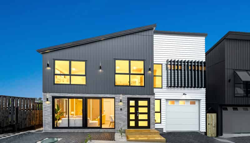 7D Sirius Place, Botany Downs