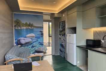 MUST SELL PRE-AUCTION OFFERS CONSIDERED BY 5 JULY