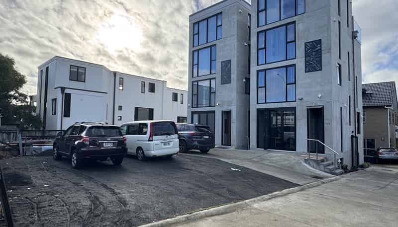  92B, 92C, 92D, 92E Manukau Road, Epsom