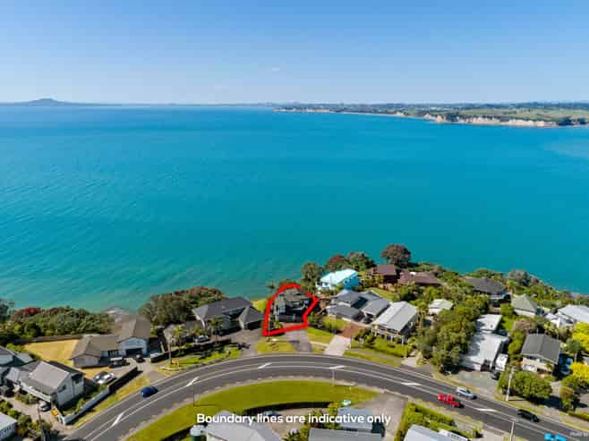 827 Whangaparaoa Road, Manly