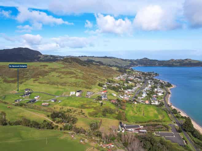 54 Opononi Heights Drive, Opononi