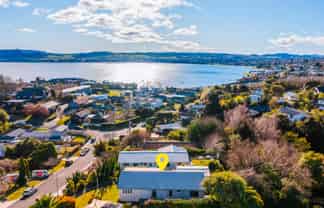 44 Tremaine Avenue, Two Mile Bay