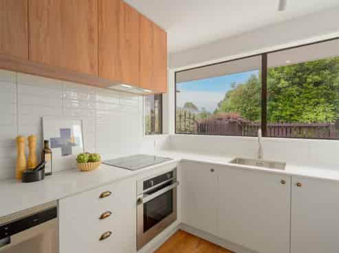 1/52A Aorangi Road, Bryndwr