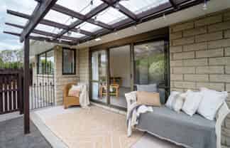 1/52A Aorangi Road, Bryndwr