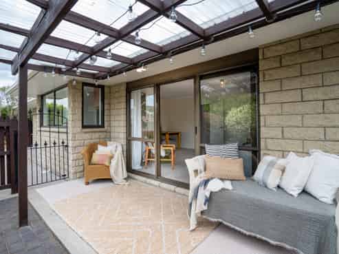 1/52A Aorangi Road, Bryndwr