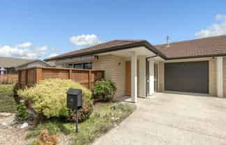 32 Havenbrook Way, Pyes Pa