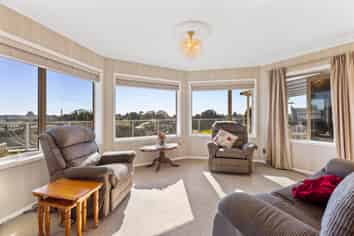 9A Manukaka Heights, Hurdon